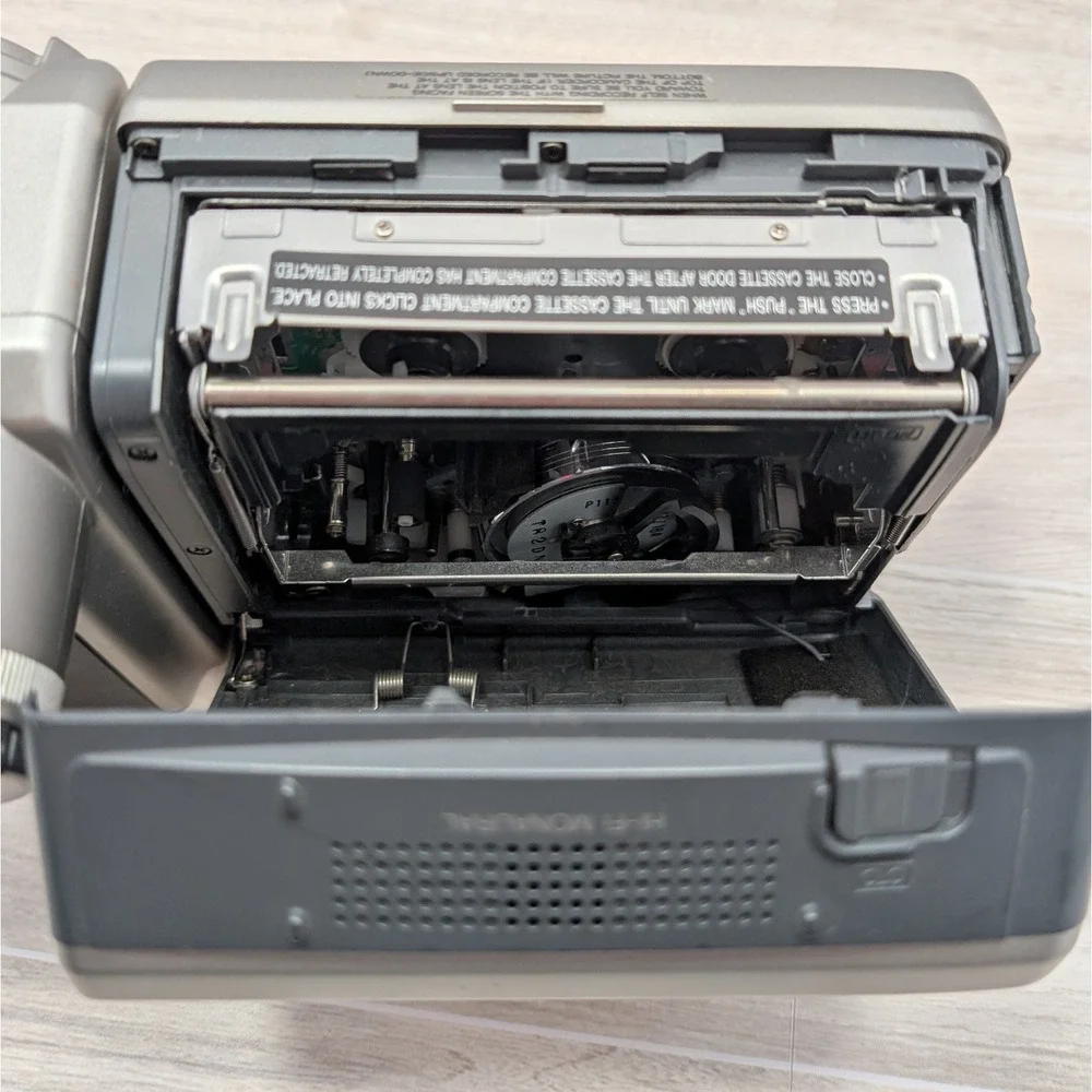 Sharp Viewcam VL-E760U For Parts As Is For Repair Untested Unable to Test